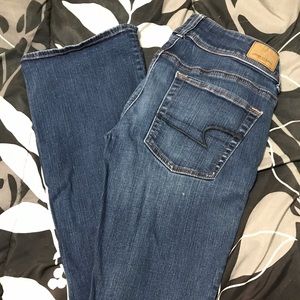 Womens American Eagle stretch jeans size 2!